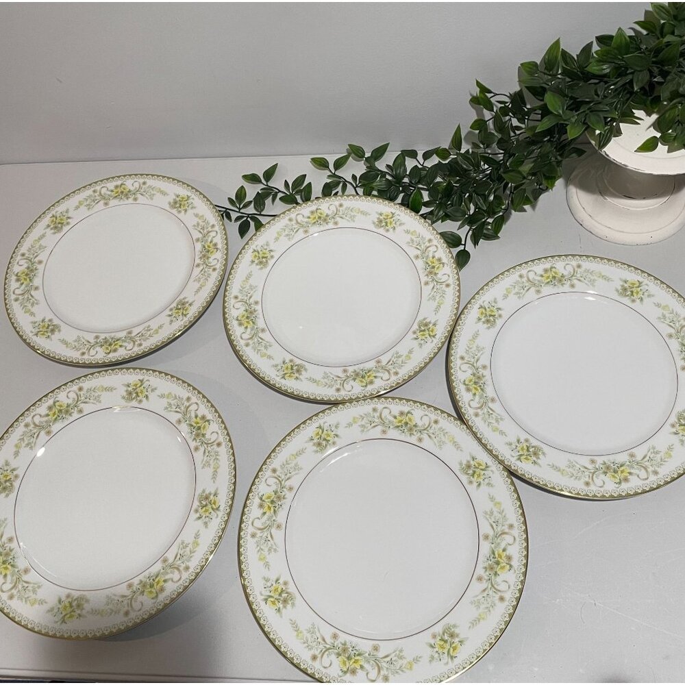 Mikasa Fine China Greenbriar L201410.5"Dinner Plate Floral Pattern Gold Trim Jap